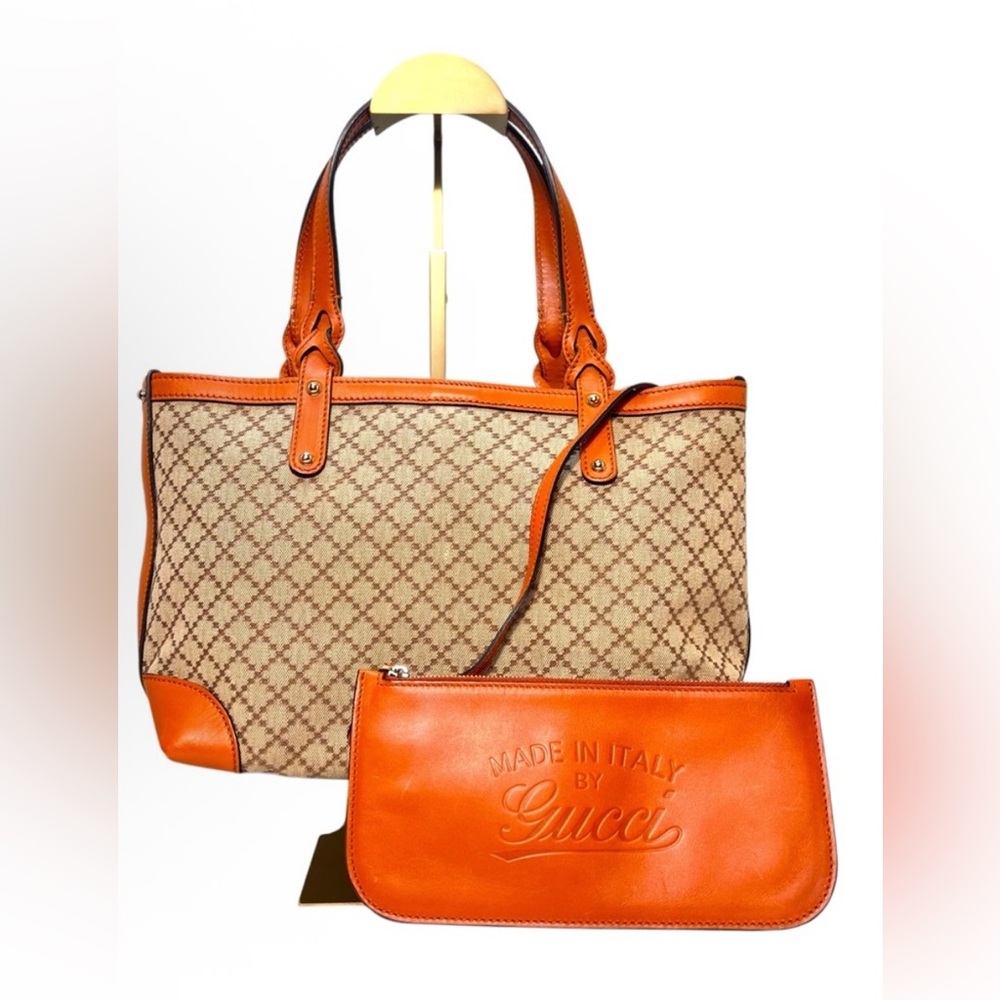 EUC Gucci Diamante small craft tote with pouch